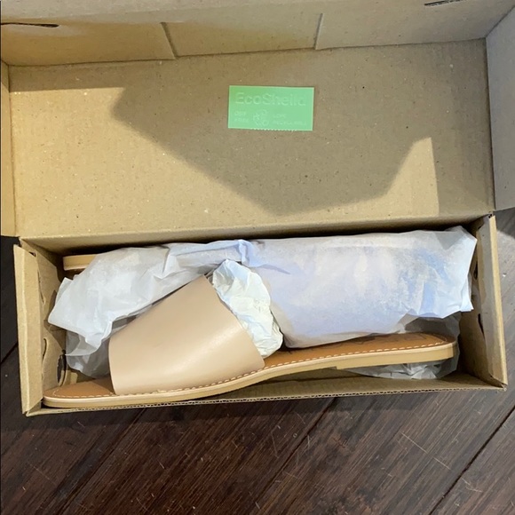 NWT Beach by Matisse Leather Cabana Flat Natural - Picture 5 of 5